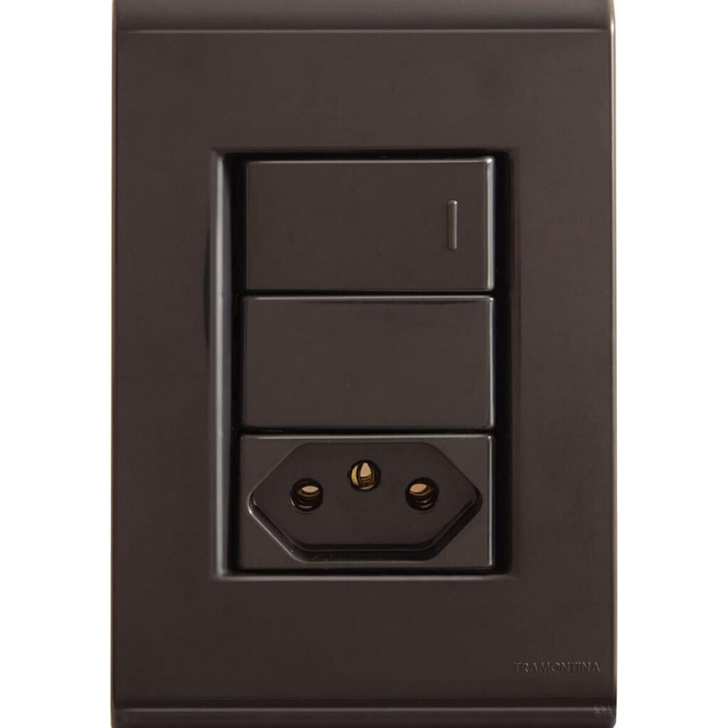 Conjunto 4x2 com 1 Interruptor Simples 10 a 250 V e 1 Tomada 2p+t 10 a 250 V Tramontina Liz Grafite Tramontina